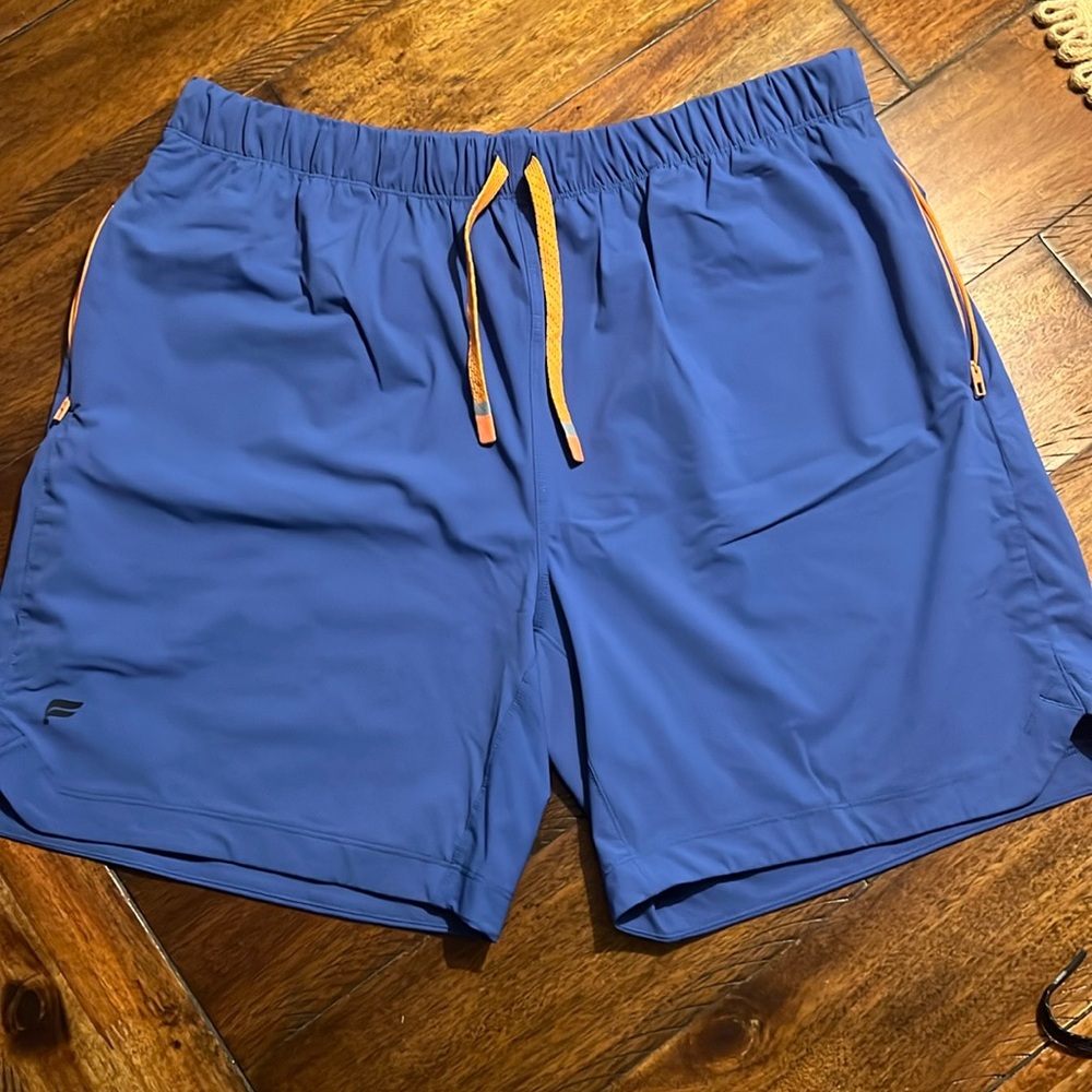 Fabletics - The One Short - XL - Not Lined - 7”